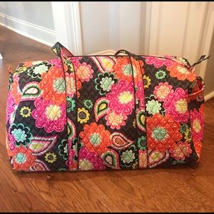 • NEW • Vera Bradley Large Duffel